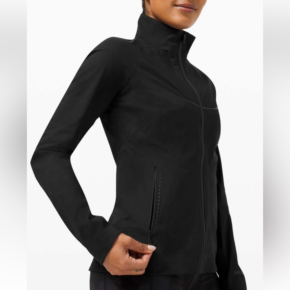 Lululemon Fast and Free Windbreaker - Picture 4 of 14